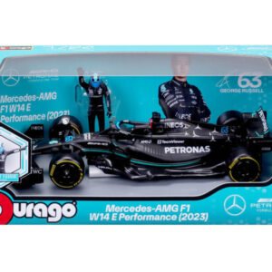 bburago 1 /24 f1 versenyautó pilótával mercedes